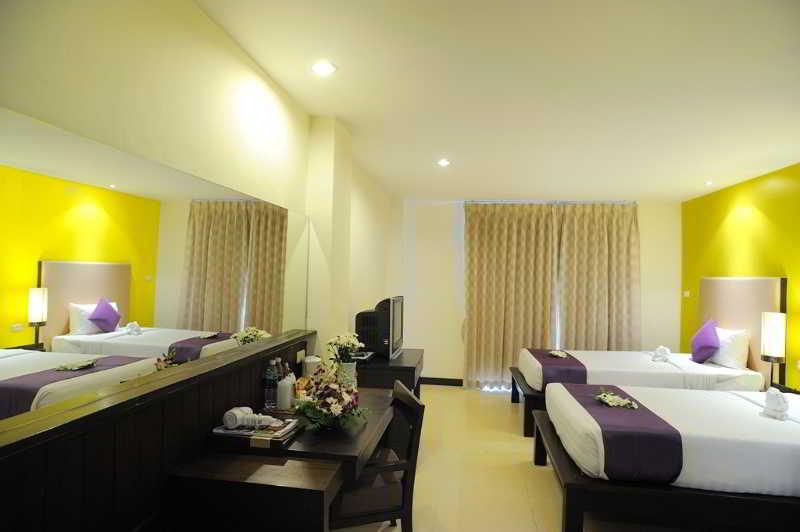 Baramee Resortel Patong Exterior foto