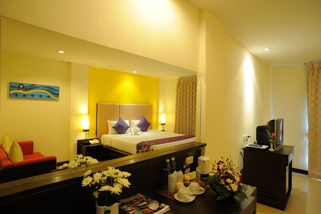 Baramee Resortel Patong Exterior foto